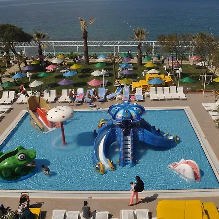 Grand Efe (adults Only) ホテル エズデレ