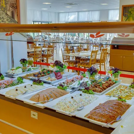 Grand Efe (adults Only)